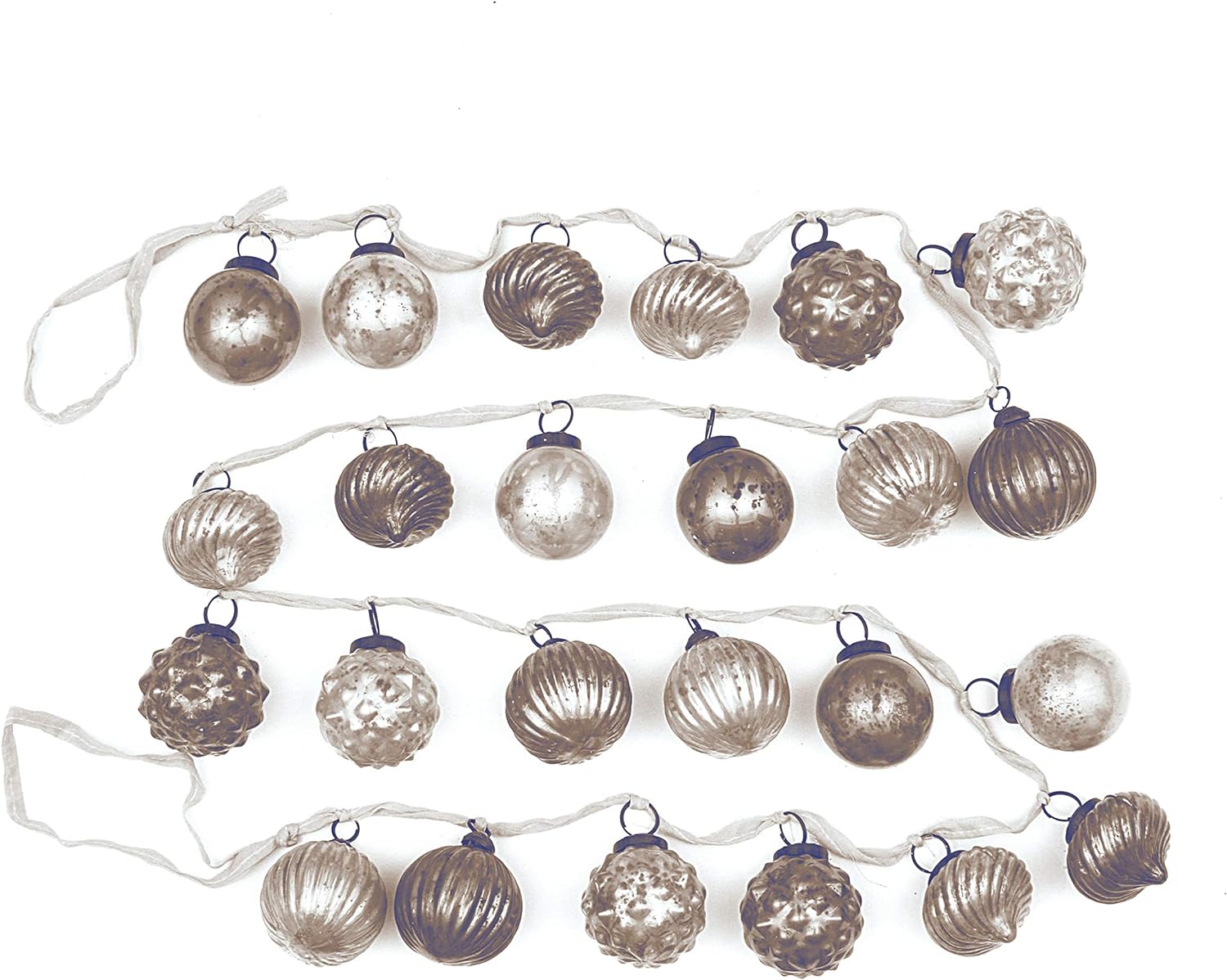 Cordón de esferas de navidad