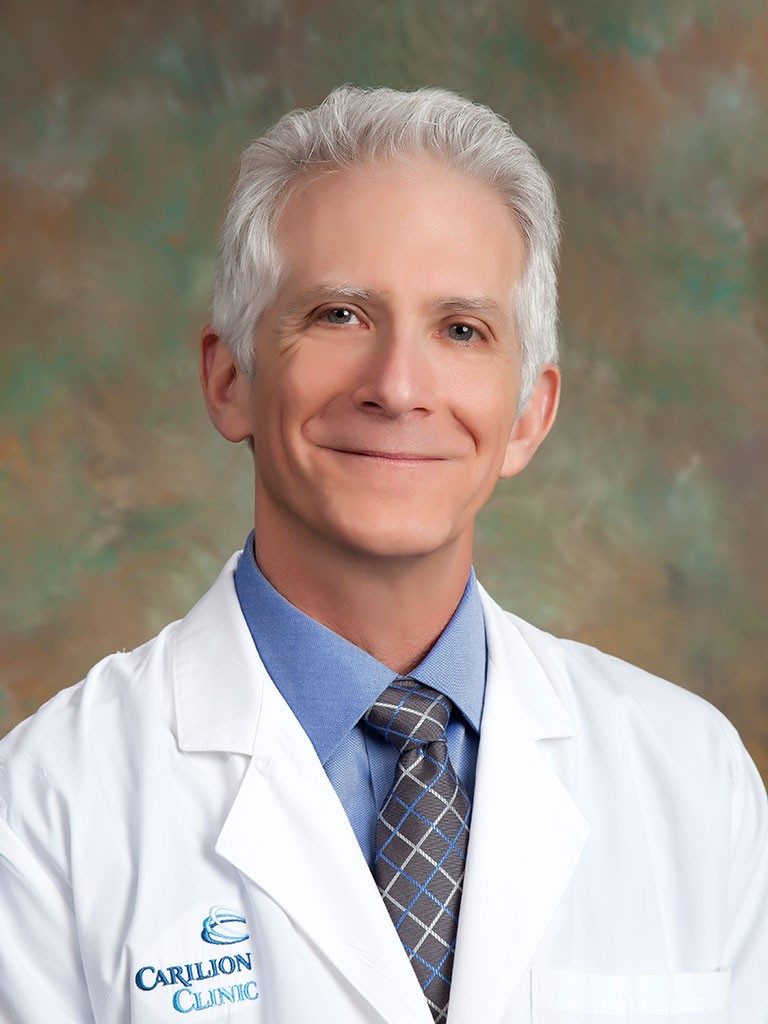 Robert Trestman, presidente del Consejo de Sistemas de Salud y Financiamiento de la Asociación Americana de Psiquiatría, pidió a legisladores y reguladores que mantengan los beneficios de Medicare. | Escuela de Medicina Virginia Tech.