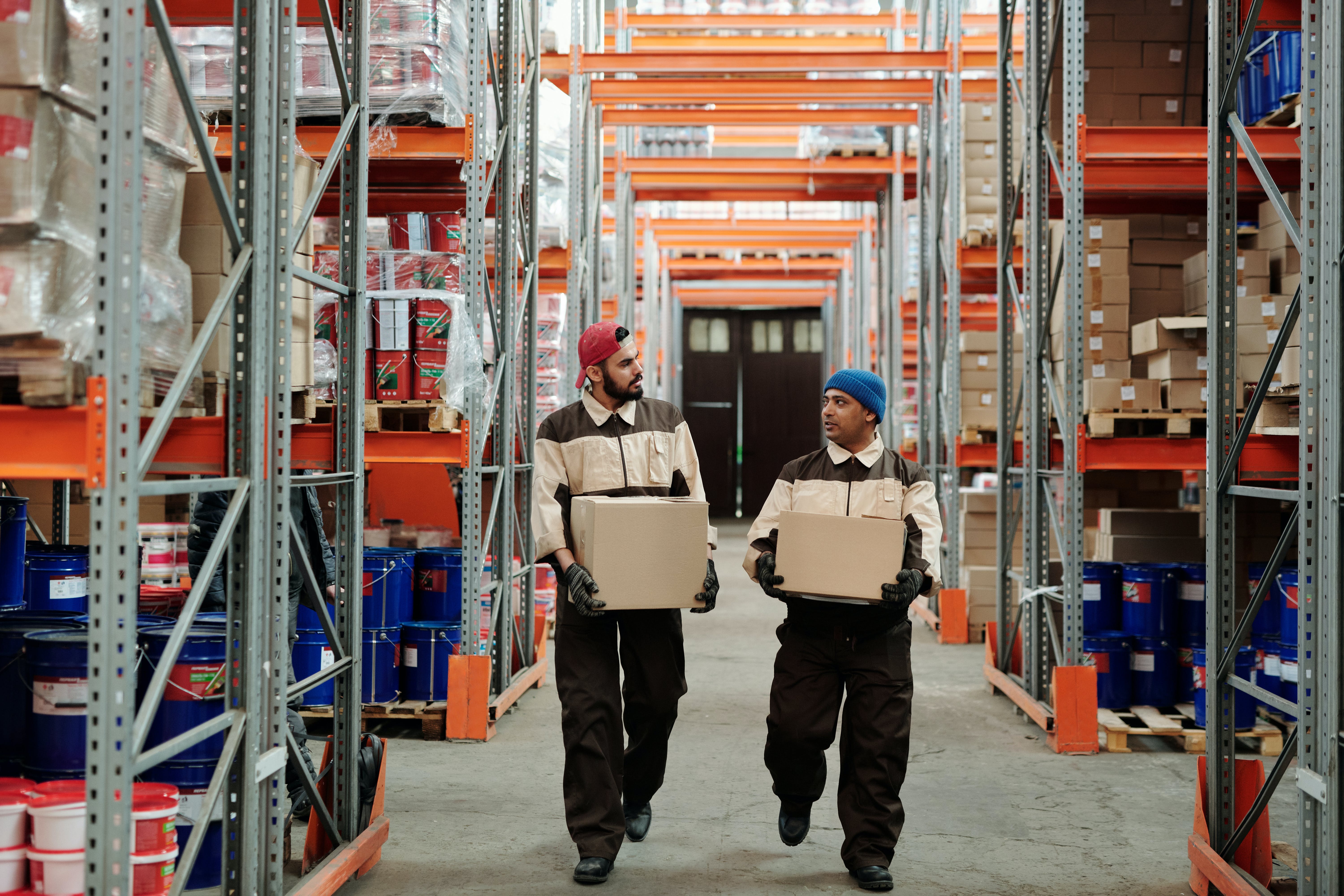 Aumento del salario mínimo en EEUU. Trabajadores latinos