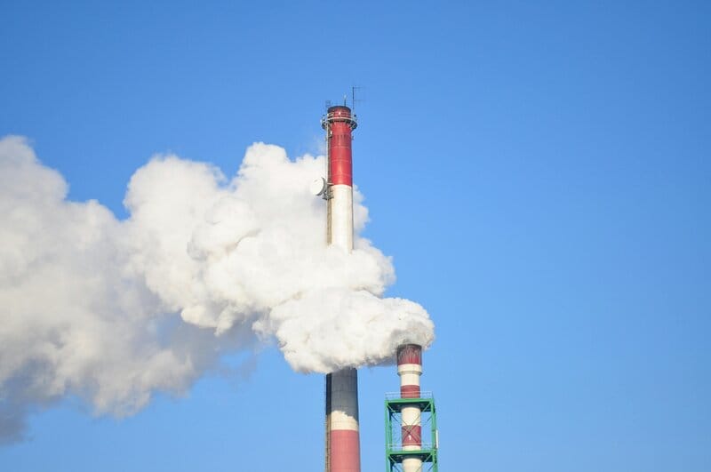 La contaminación del aire aumenta el riesgo de contraer dos enfermedades neurodegenerativas: ¿Cuáles son?