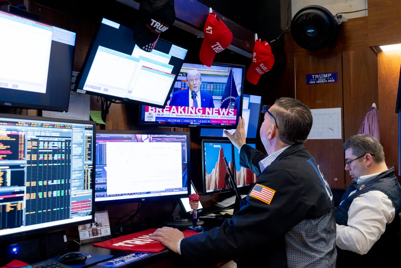 Dow Jones frena su impulso mientras Wall Street busca mantener el repunte