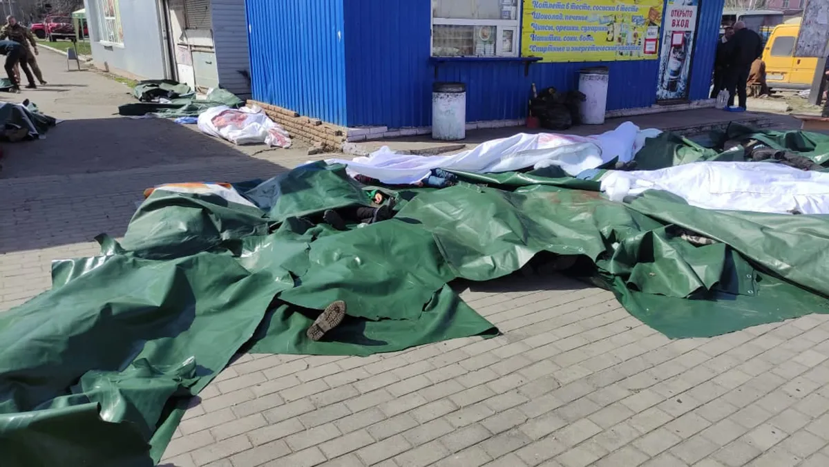 Ataque de Rusia en estación de tren de Ucrania deja 30 civiles muertos