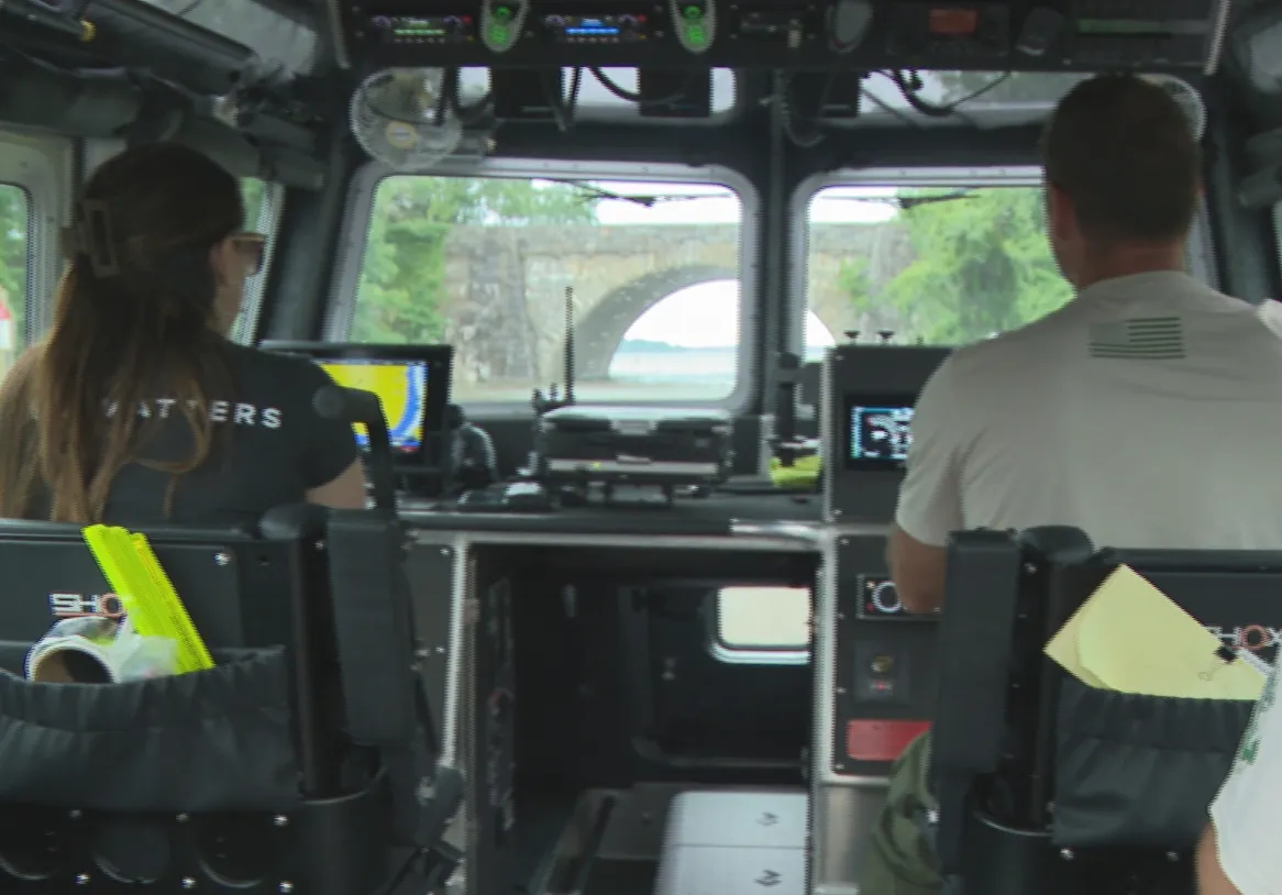 La patrulla marítima de la policía del condado de Fairfax advierte a navegantes sobre los riesgos en el agua