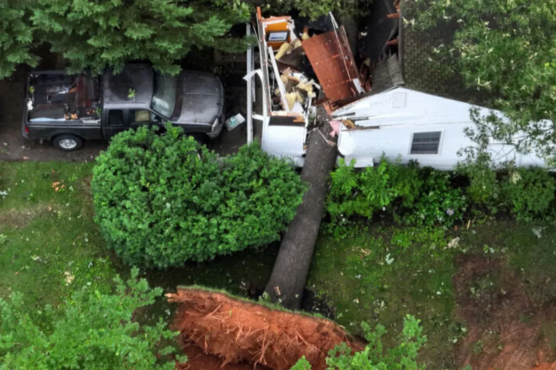 El Servicio Meteorológico Nacional confirma siete tornados en la región de DC