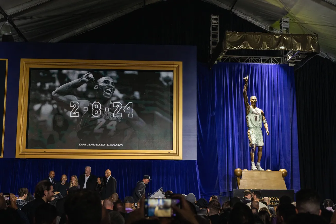 Estatua de Kobe Bryant