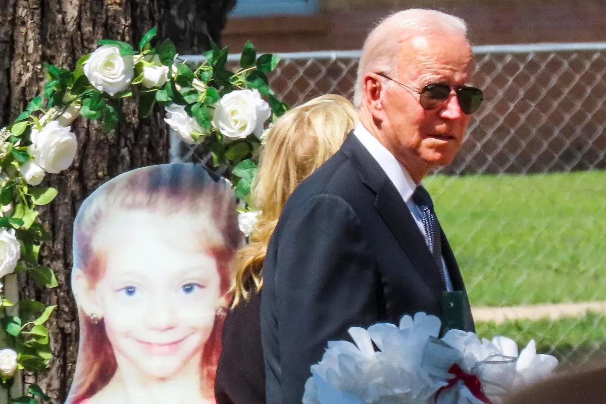 Biden visita Uvalde