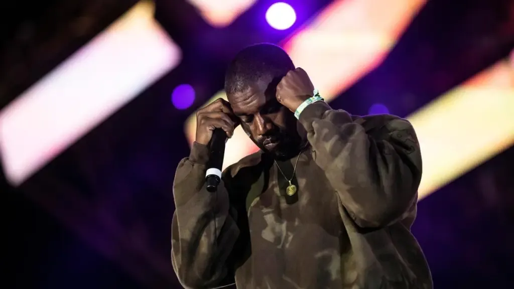 Kanye West twitter