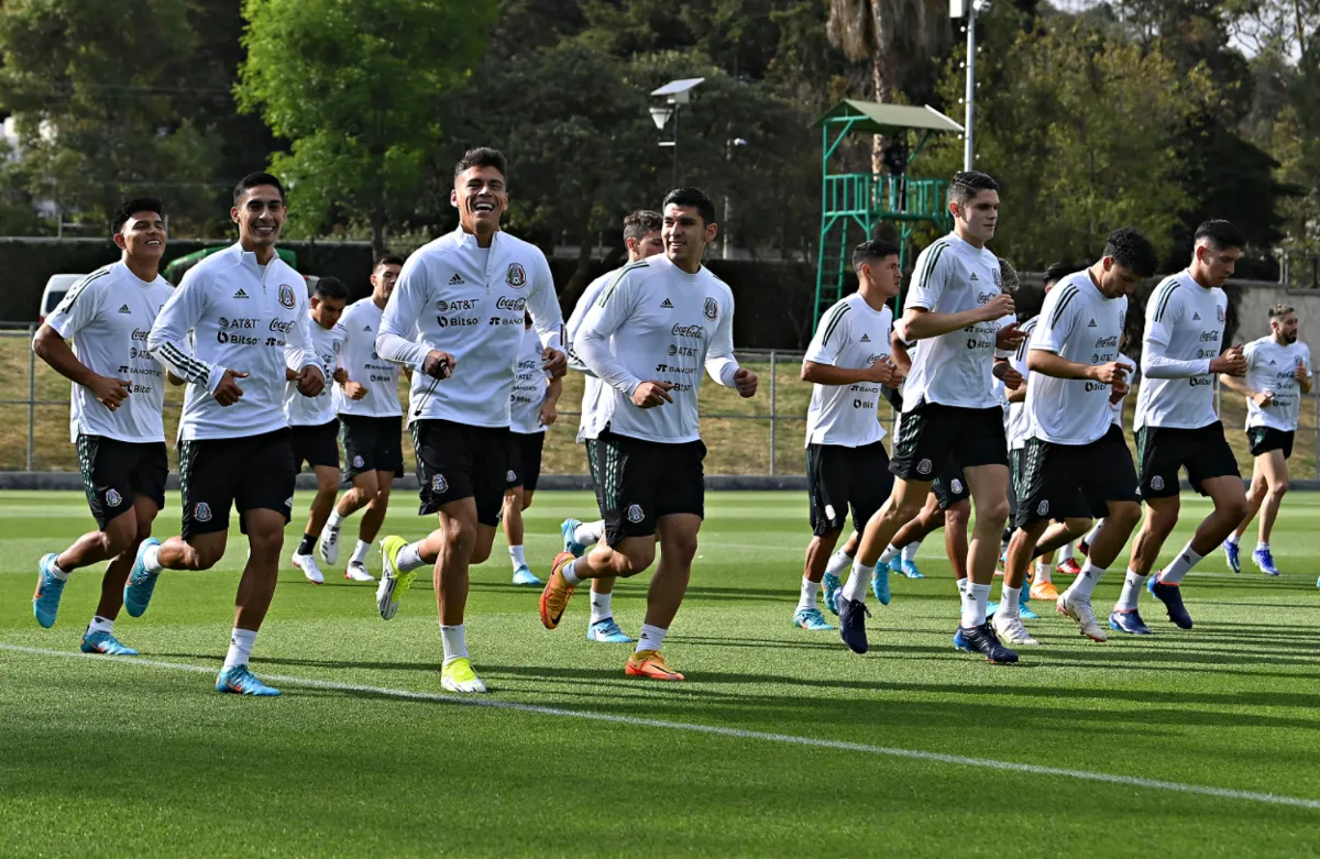 La selección de México hace preparativos