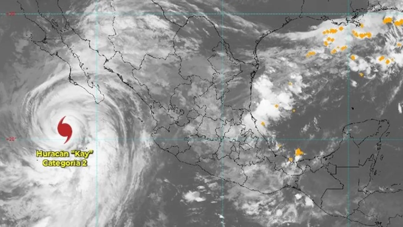 Huracán Kay es categoría 2 y así es su paso por México
