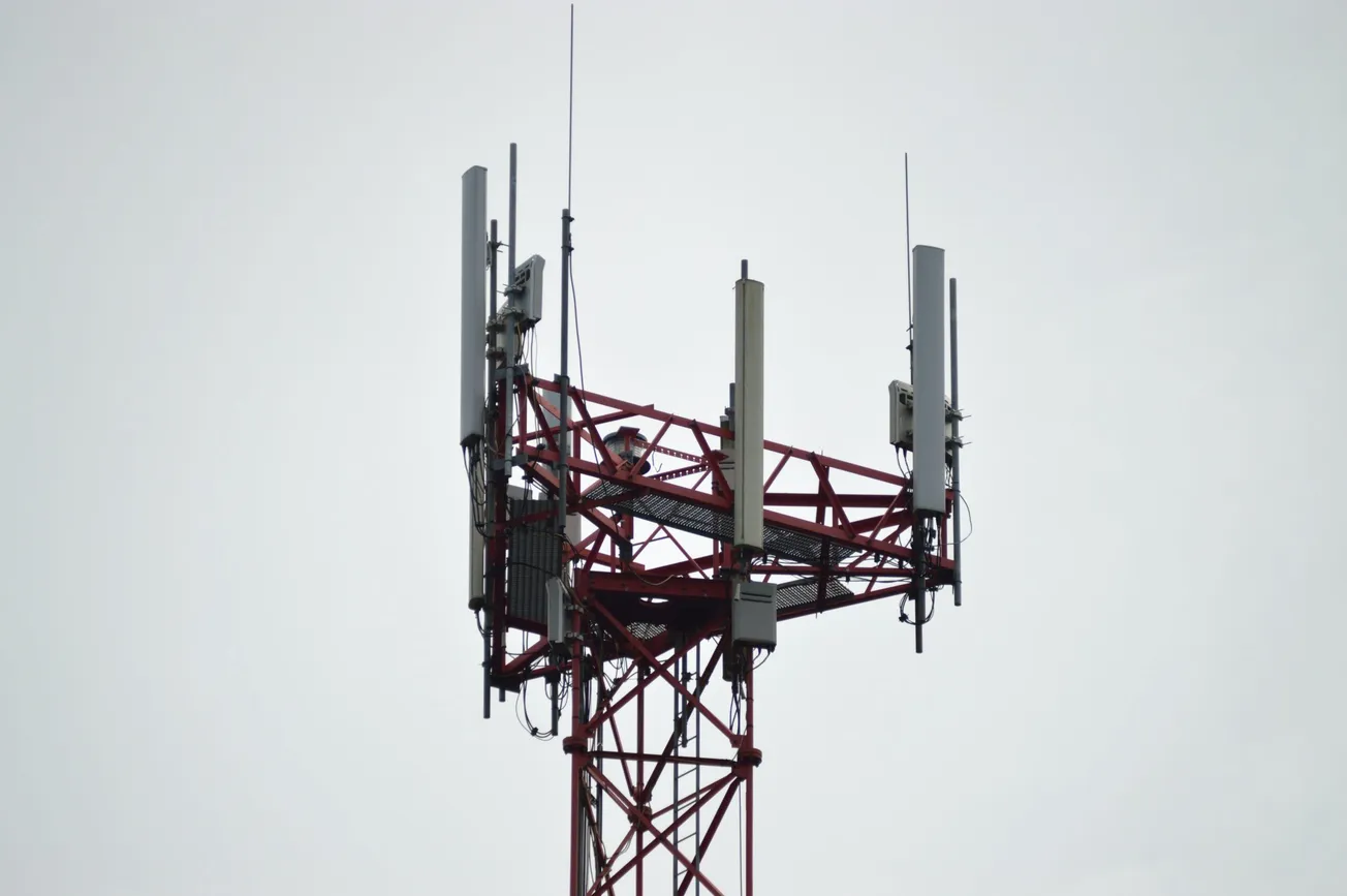 Estados Unidos planea invertir $1.5 billones para desplazar del mercado a Huawei