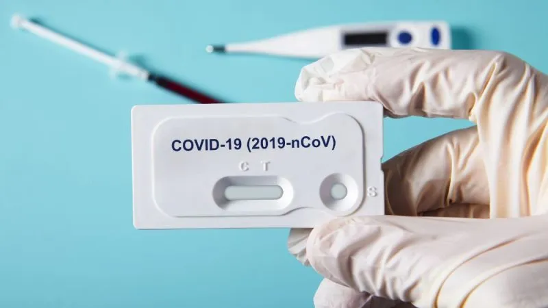 pruebas rápidas gratuitas de COVID-19