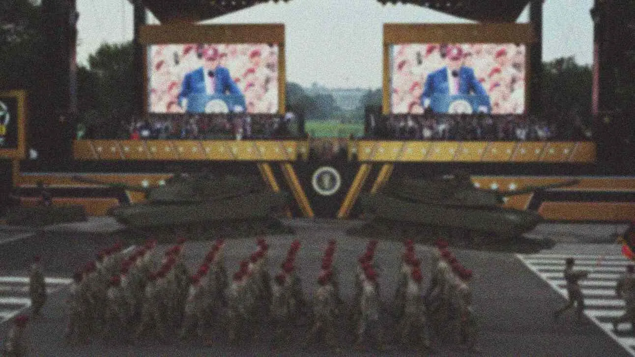 ¿Desfile militar o show de cumpleaños?