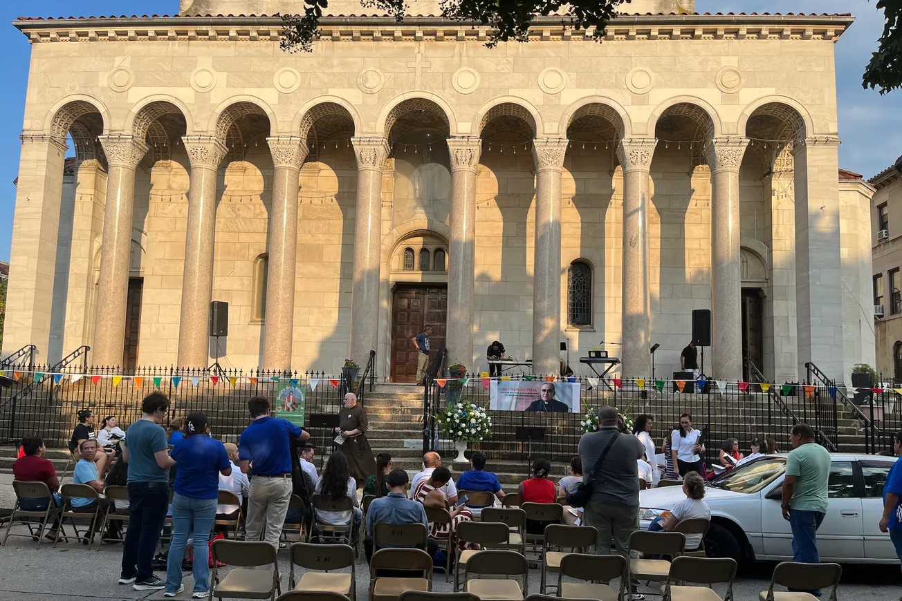 Latinos de DC celebren el legado de San Óscar Romero
