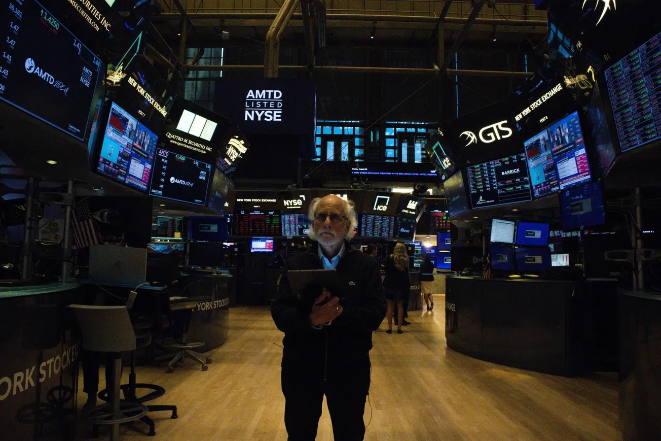 Dow Jones avanza 0.6% tras rebotar por segundo día consecutivo a pesar de la entrada en vigor de los aranceles de Trump