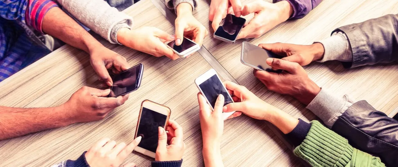 ¿Qué hace que un contenido te atrape? Cómo los latinos en Estados Unidos navegan el ecosistema de información digital