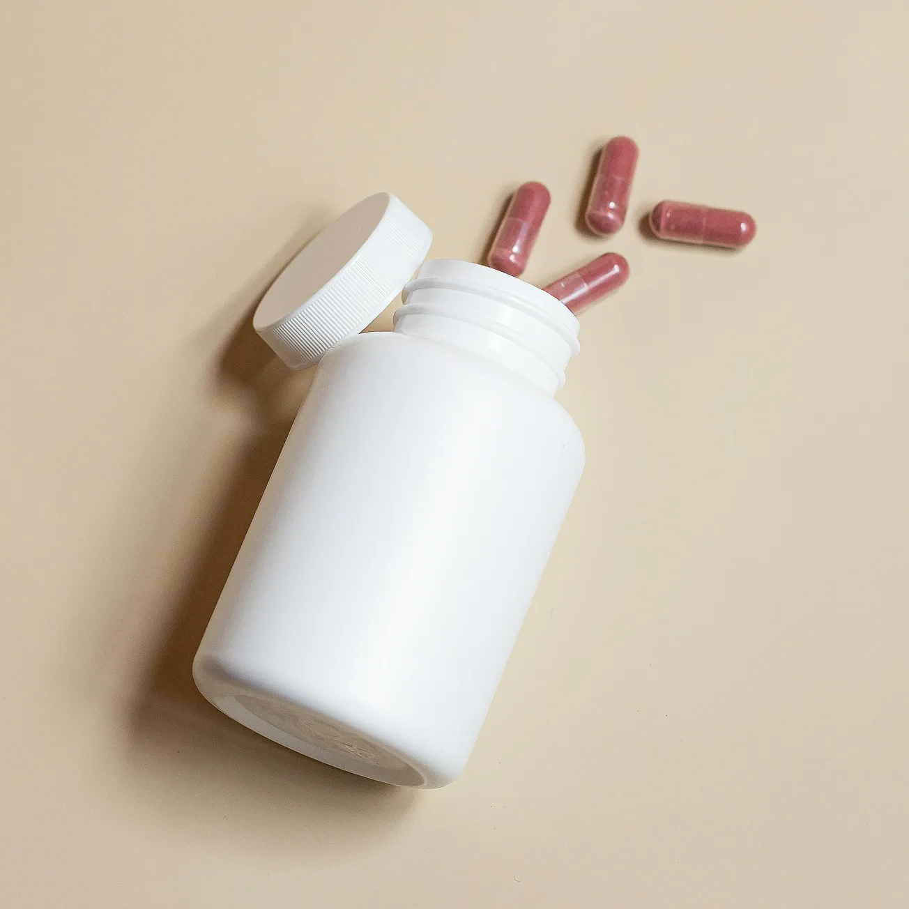 Los pacientes latinos están pagando el precio por la avaricia de las farmacéuticas