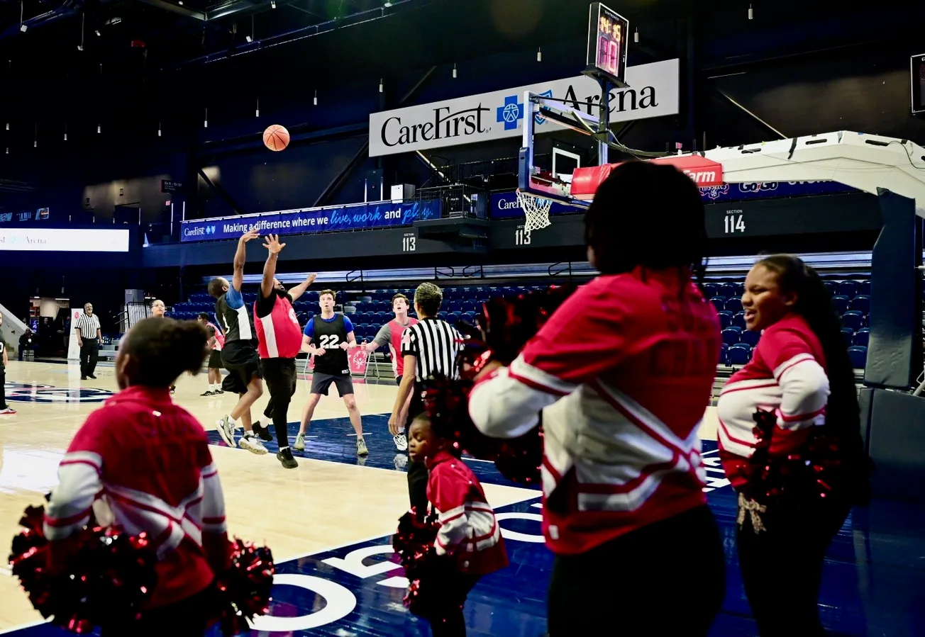 Inclusión y comunidad brillaron en el campeonato de baloncesto unificado en CareFirst Arena
