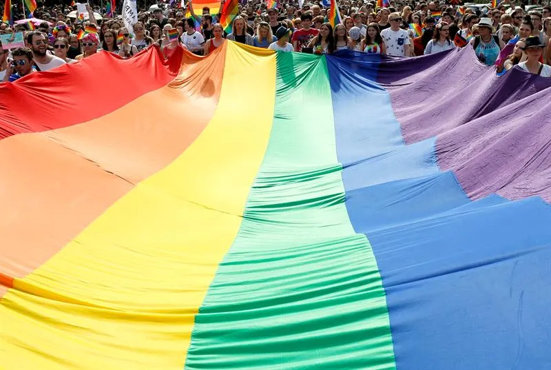 LGBTQ adultos no binarios