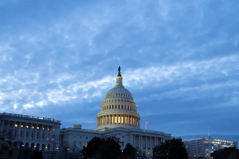 Policía detuvo a sospechoso que dijo tener una bomba cerca del Capitolio
