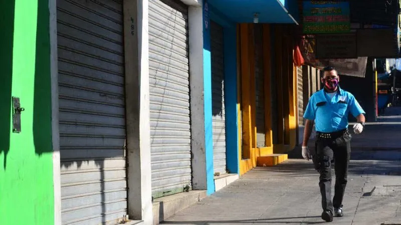 Al menos 60% de las empresas salvadoreñas no tiene para pagar salarios ni a proveedores