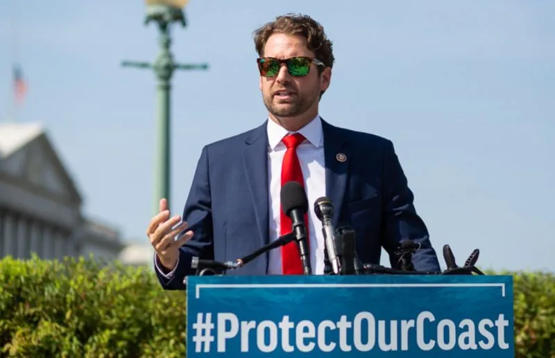 Excongresista Joe Cunningham lanza candidatura para gobernador de Carolina del Sur