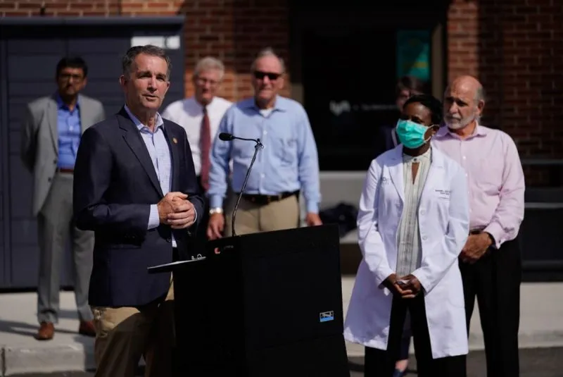 Virginia cumple con meta de vacunar a 70% de sus residentes con al menos una dosis