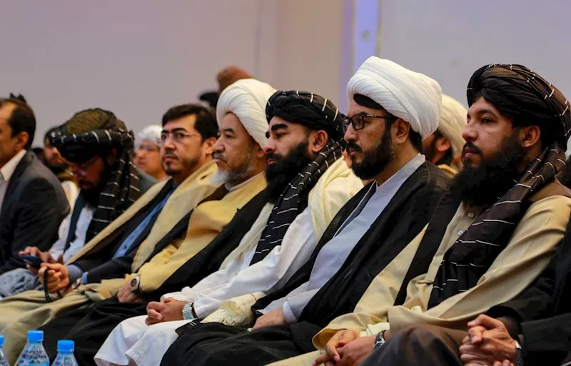 Talibanes prometieron amnistía, pero han matado a más de 100 expolicías según HRW