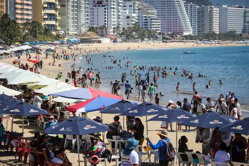 La violencia no cesa en Acapulco: asesinan a un hombre desde una lancha