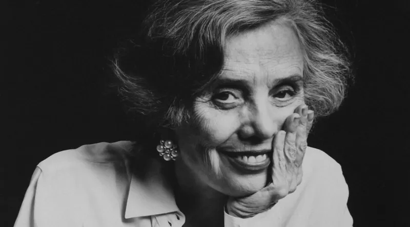 Ladrón roba casa de Elena Poniatowska, "pero no le interesó ni un solo libro"