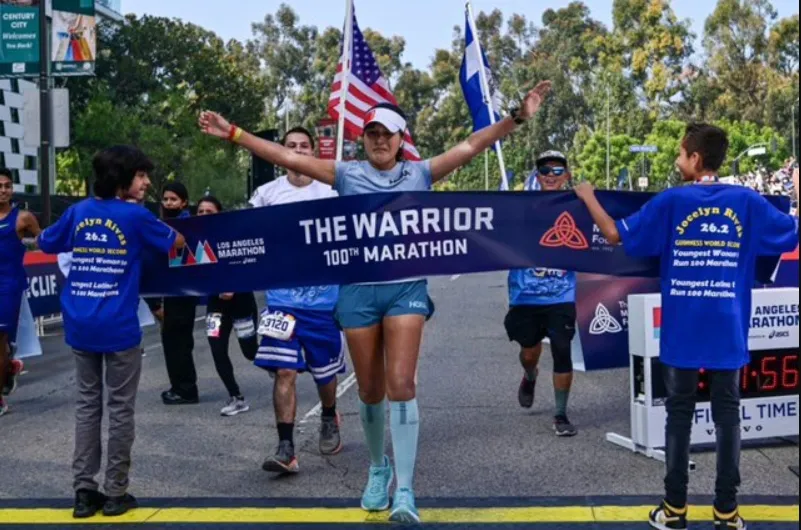 Maratonista salvadoreña batió Récord Guinness en la Maratón de Los Ángeles