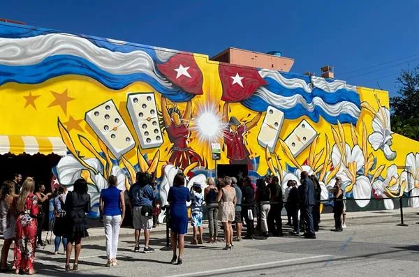 Humans Right Watch sacó una declaración junto a otros 300 artistas en la que exigen el cese de la represión a los artistas qu