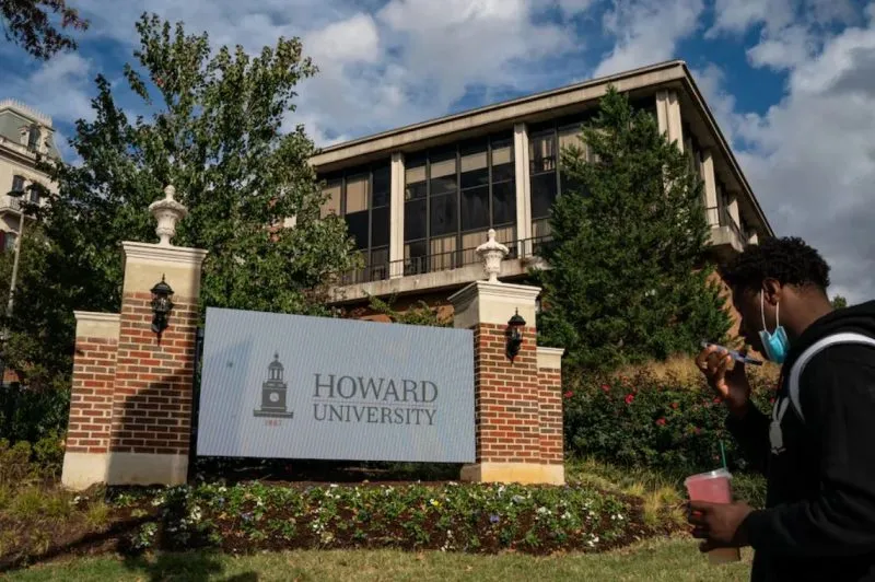Deberás cumplir dos requisitos para regresar a la Universidad de Howard en enero