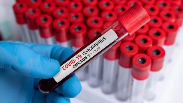 Covid: "Cuando las personas no tienen inmunidad son fábricas de variantes"
