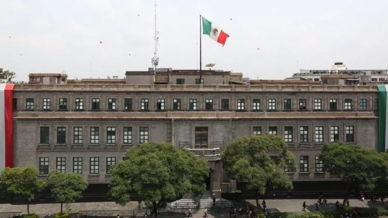 Suprema Corte de México suspende "decretazo" de AMLO por poco transparente