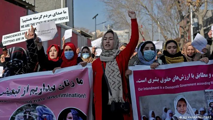 Noruega anuncia viaje de talibanes a Oslo para abordar crisis humanitaria