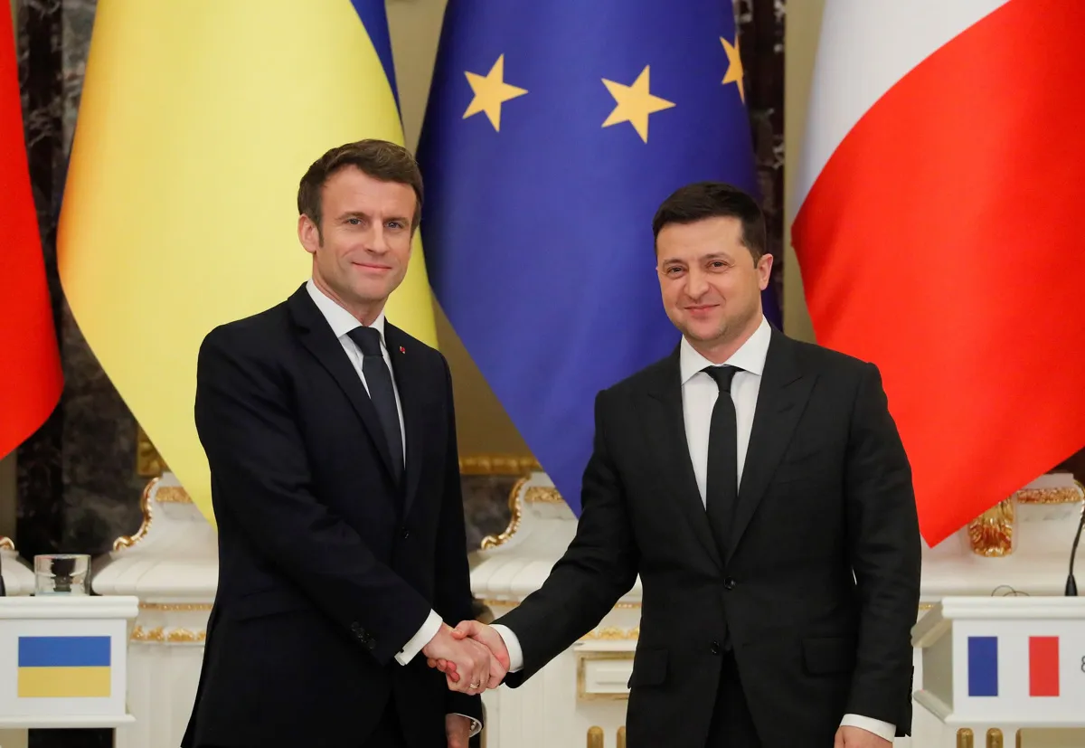 Aliviar el conflicto entre Ucrania y Rusia: la misión del presidente francés en Kiev