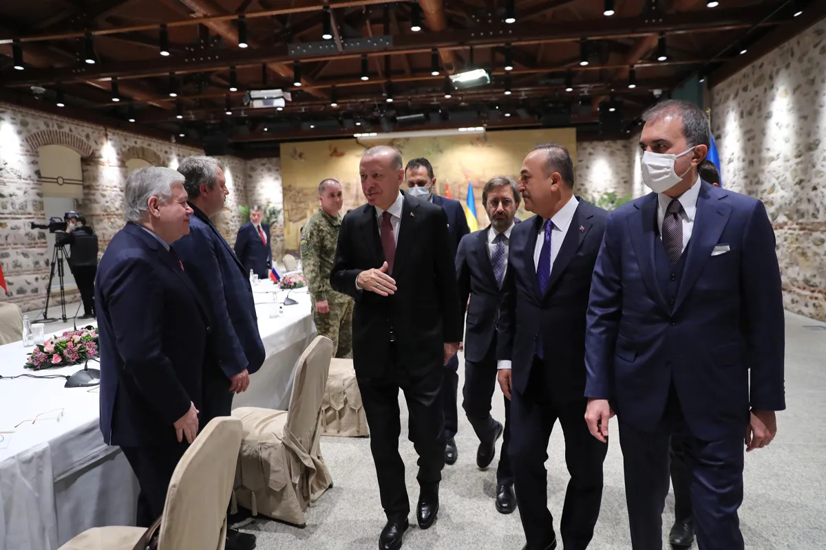 Erdogan al comenzar el diálogo de paz.