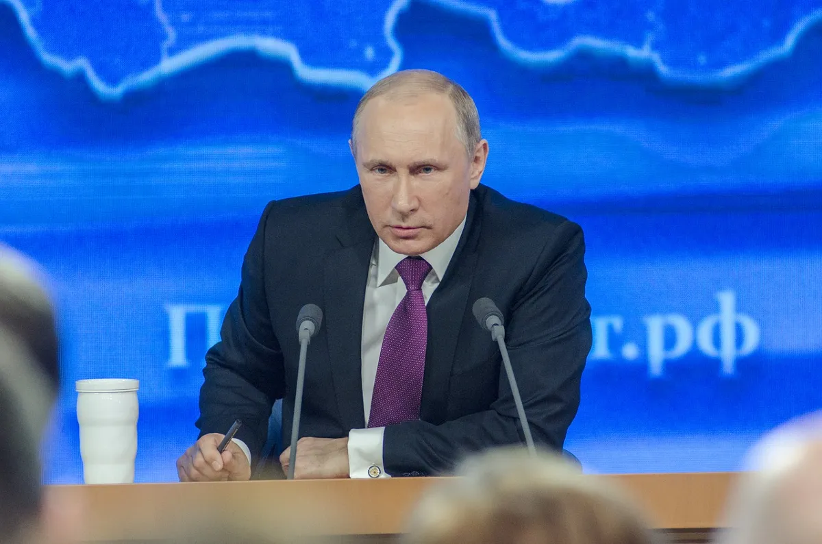 Putin encabeza lista