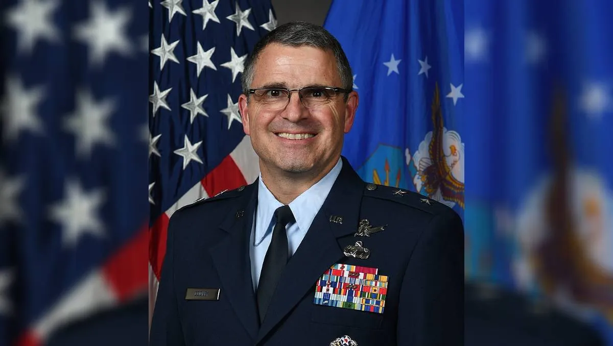 Corte marcial declaró culpable de agresión sexual a general de la Fuerza Aérea de EEUU