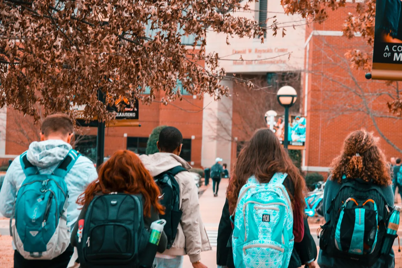 Juez Federal dictamina que Universidad de Texas no puede cobrar más a estudiantes estadounidenses que a indocumentados