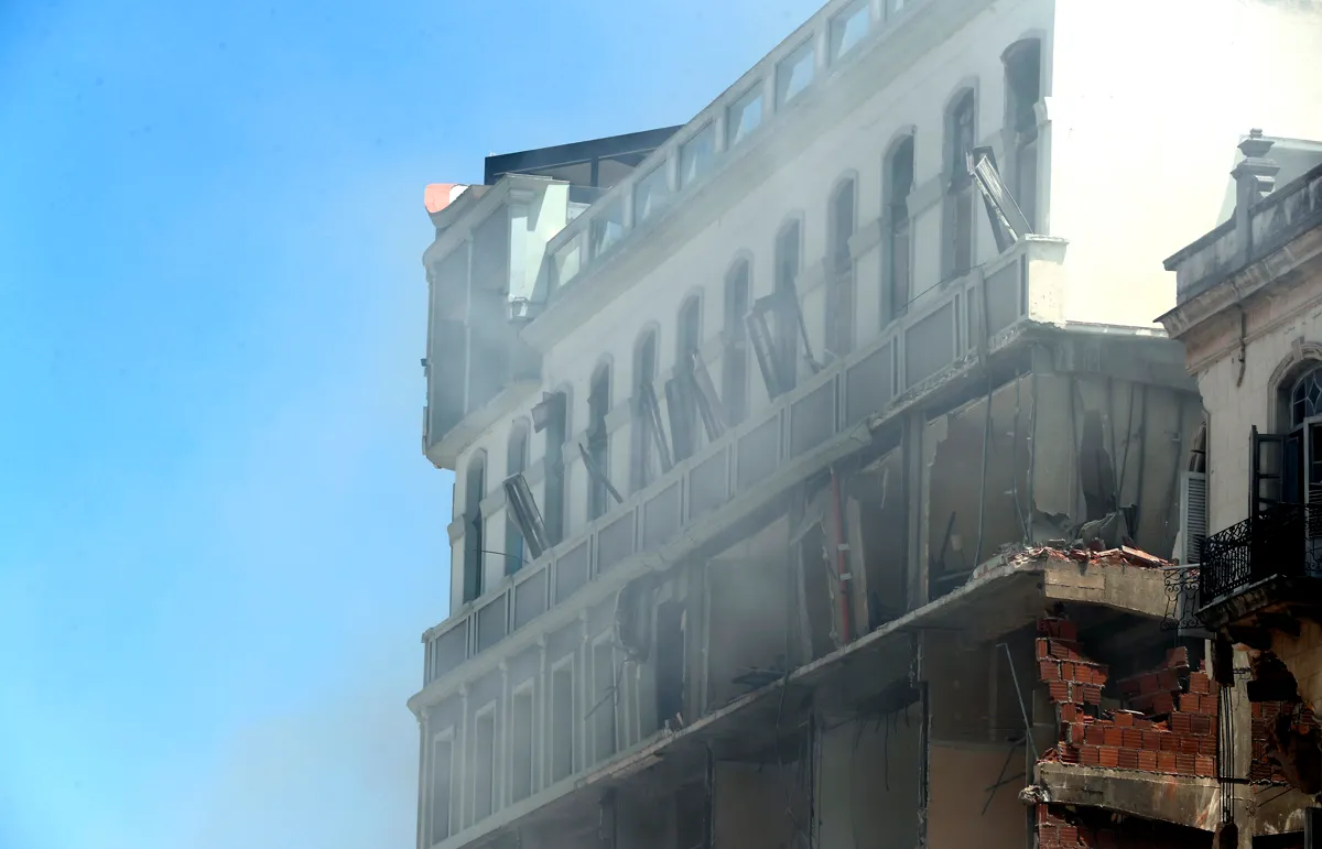 Al menos cuatro personas murieron tras explosión de hotel en La Habana, Cuba