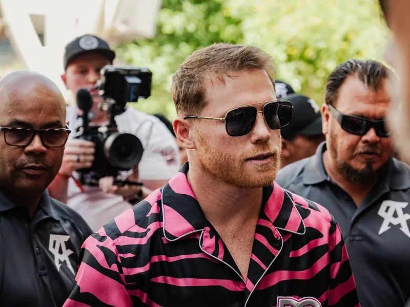 Canelo Álvarez decidirá esta semana su próximo rival