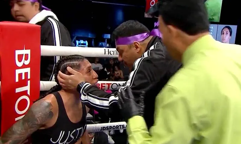 Boxeadora mexicana suplicó parar su pelea: “Quiero llegar con vida a casa”