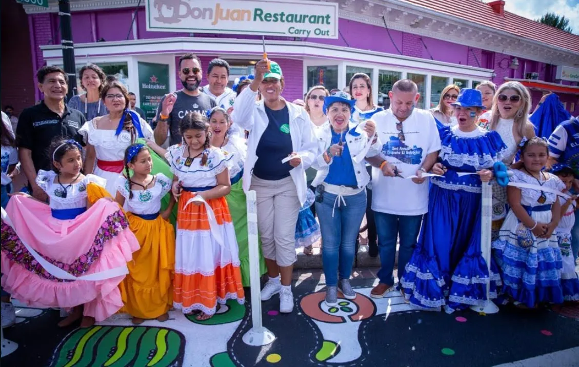 Celebran festival salvadoreño Mi Pequeño El Salvador