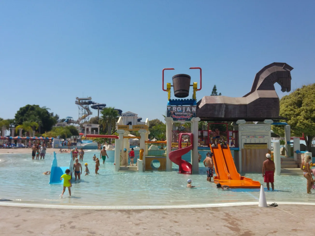 Como evitar contagio infantil de gérmenes en las áreas acuáticas de los parques