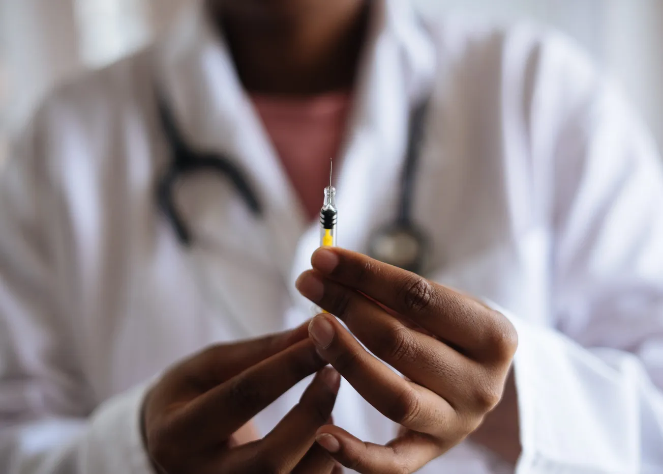 ¿Qué es el virus Epstein-Barr y cuál es su vínculo con la esclerosis múltiple?