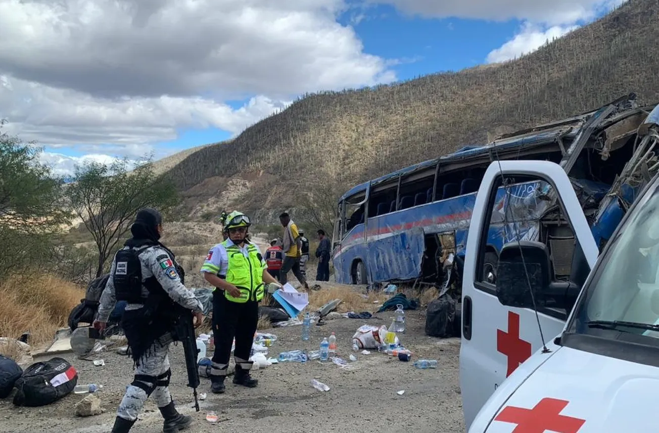 Accidente de autobús en México dejo 13 migrantes fallecidos