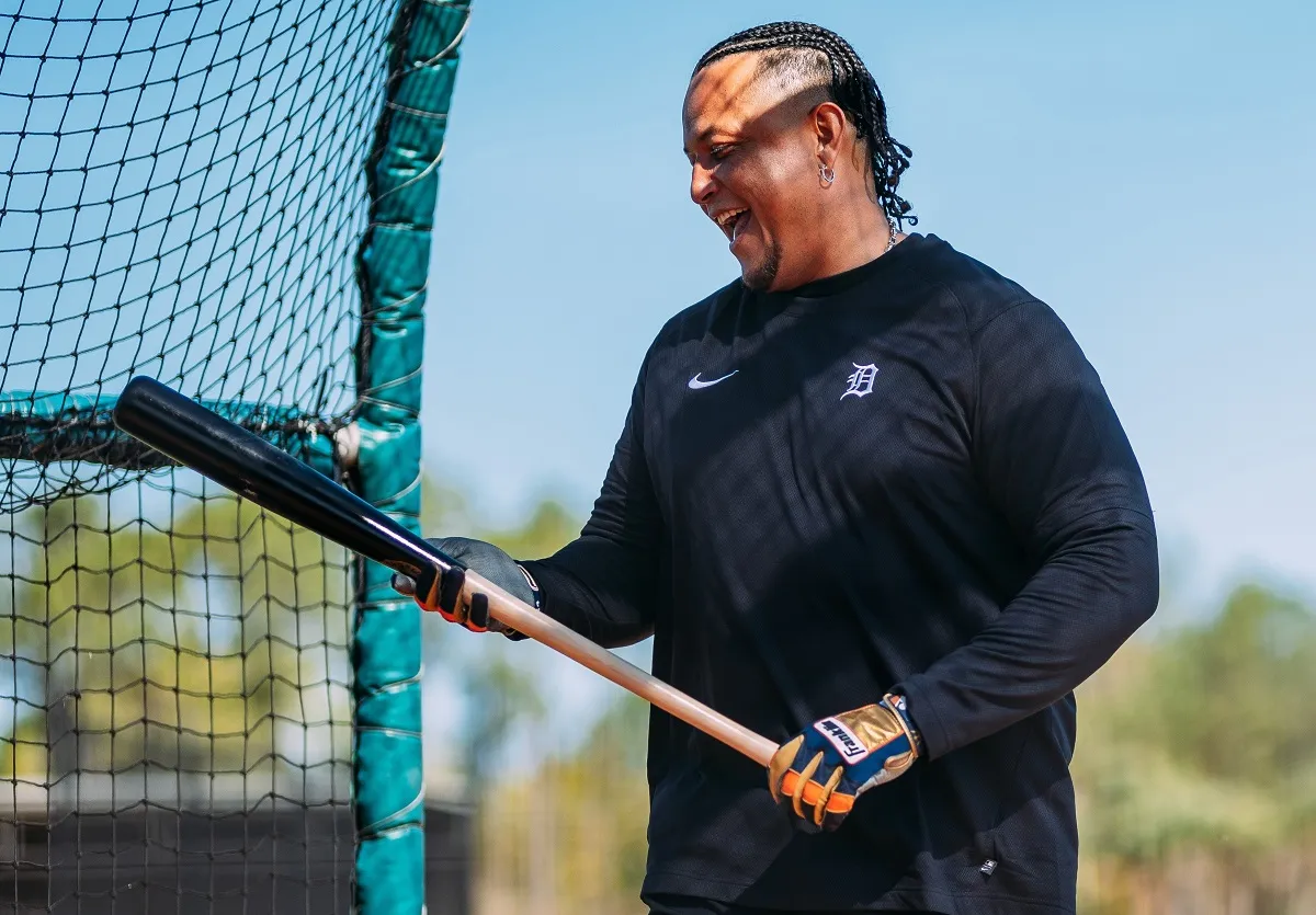 Detroit inicia el "tour de despedida" de Miguel Cabrera