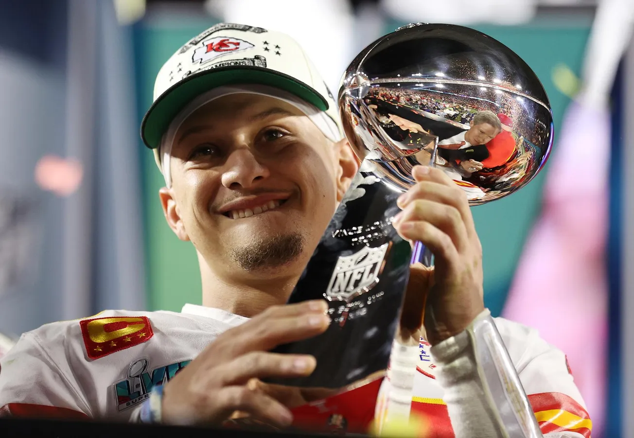 Super Bowl Rihanna Patrick Mahomes