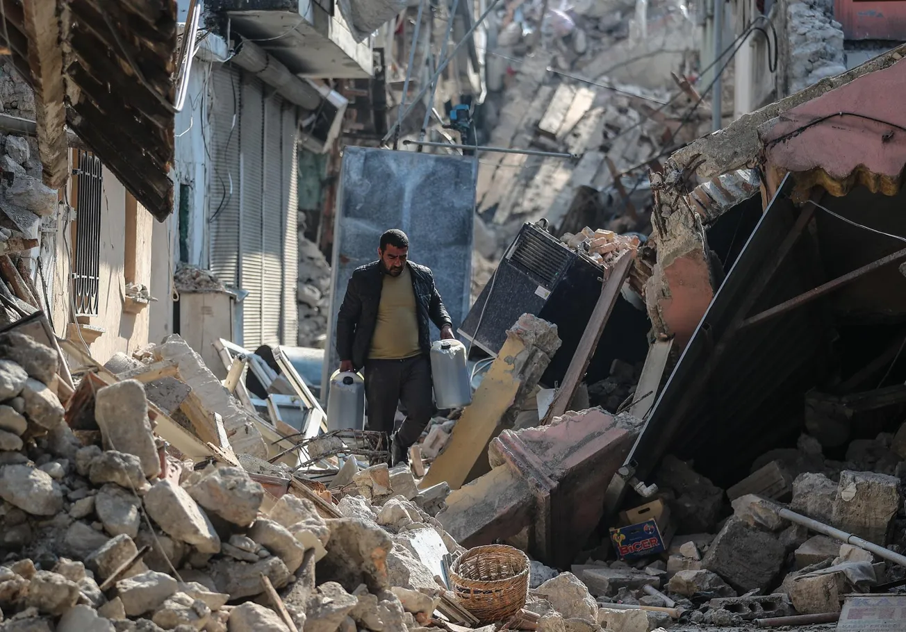Nuevo sismo en Turquía deja un muerto y 69 heridos